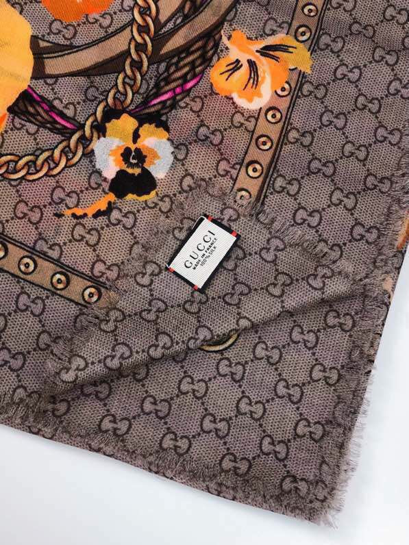 GUCCI 25S SCARF 140 IN CASHMERE 740372