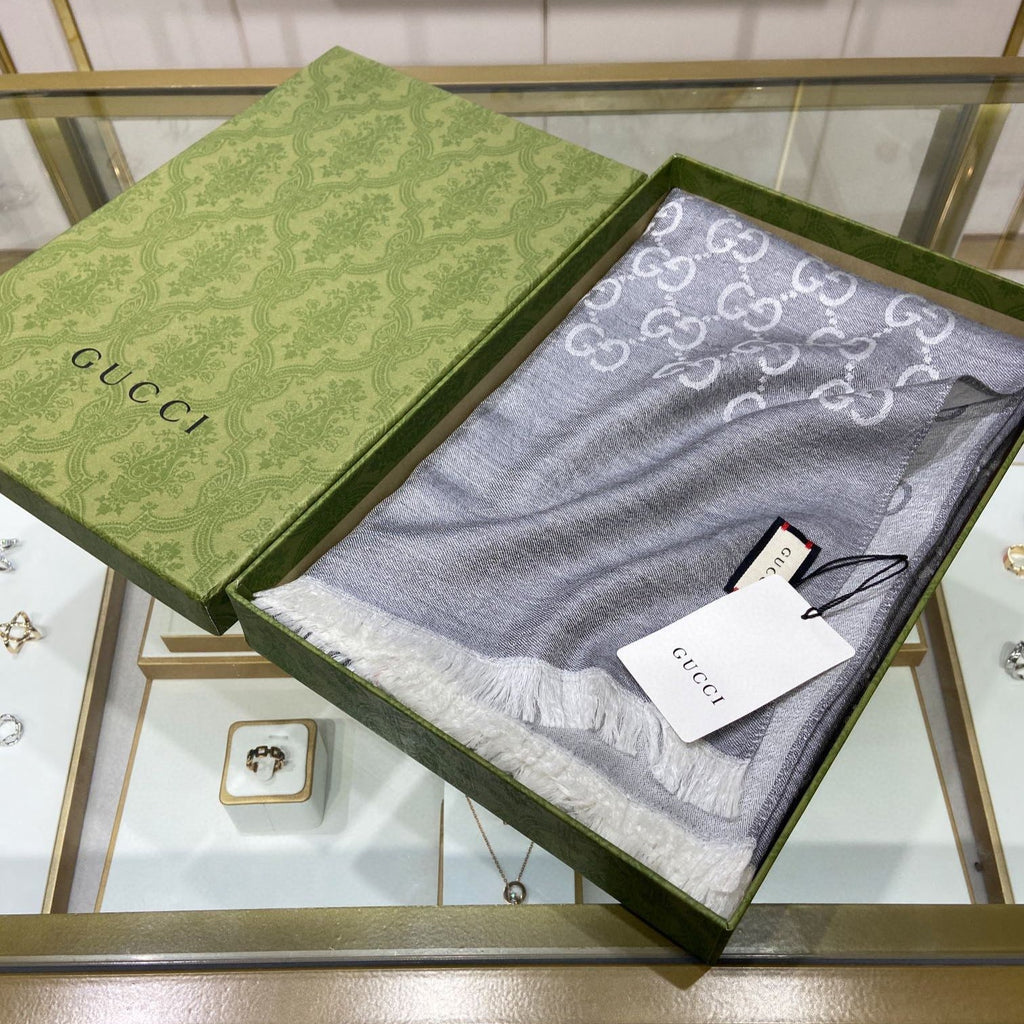 GUCCI 25S SCARF 200 IN CASHMERE SILK 706564