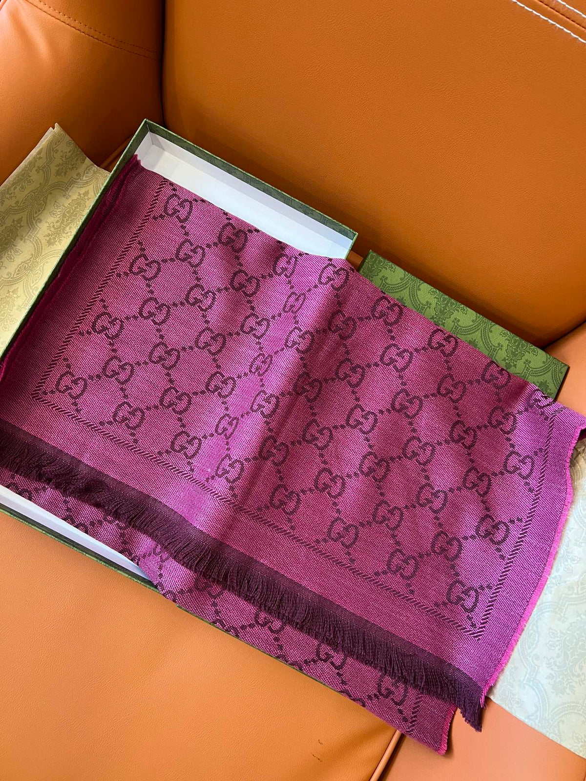 GUCCI 25S SCARF 180 IN WOOL 644857