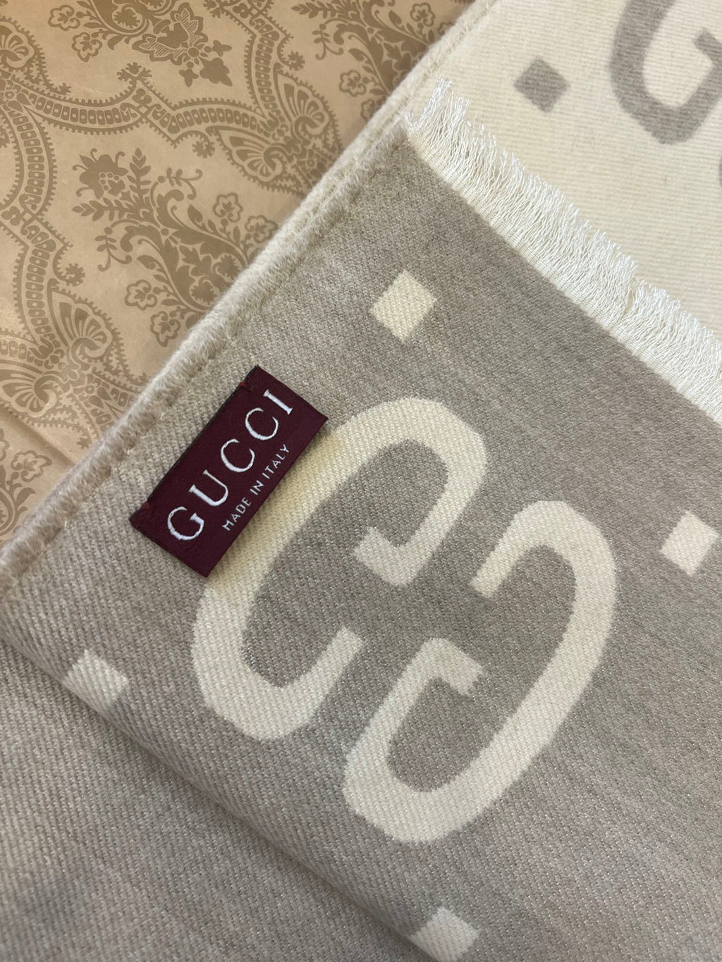 GUCCI 25S SCARF 190 IN WOOL SILK 636368
