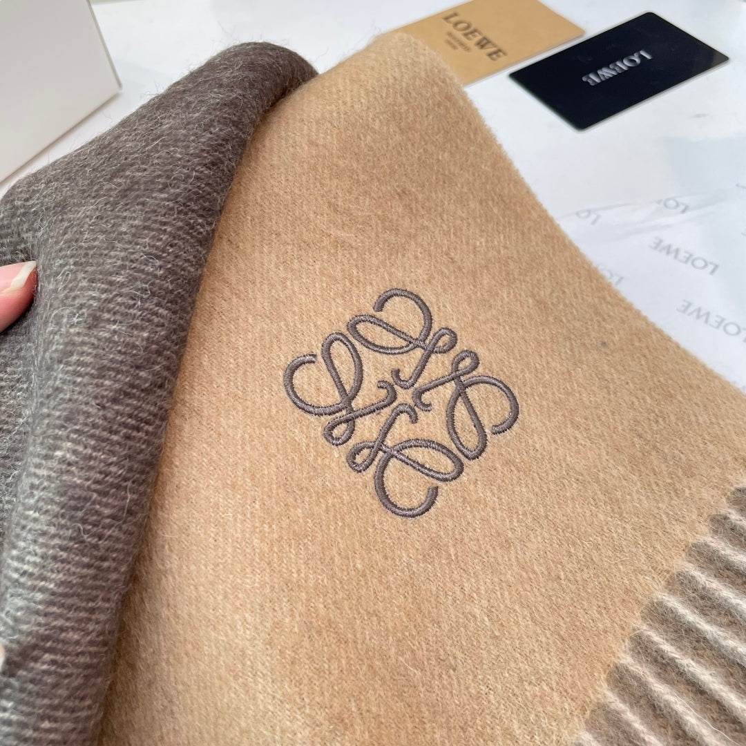 LOEWE 25S SCARF 180 IN CASHMERE 860013