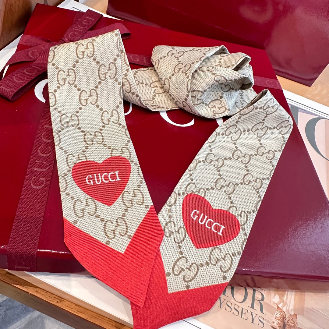 GUCCI 25S RIBBON SCARF 100 IN SILK 591437