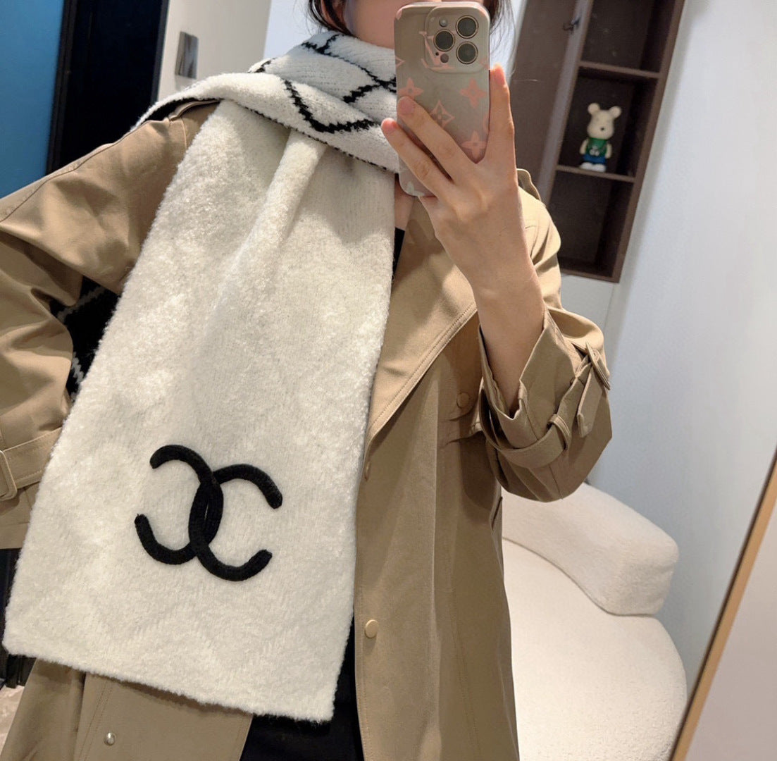 CHANEL 25S SCARF 180 IN CASHMERE 883365