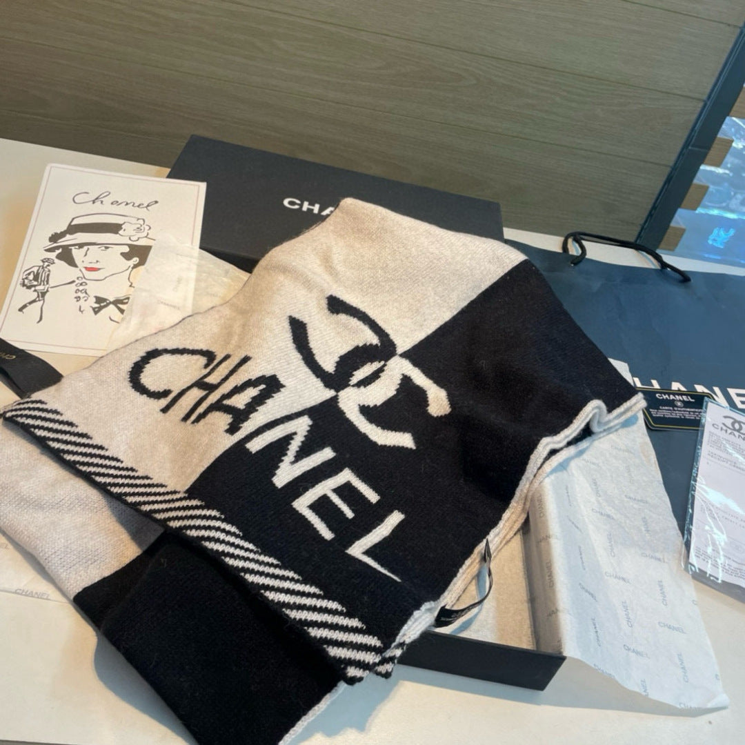 CHANEL 25S SCARF 180 IN CASHMERE 932415