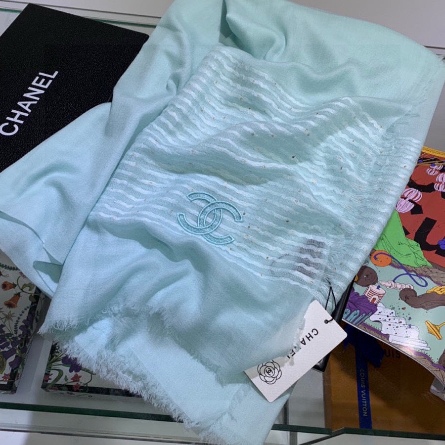 CHANEL 25S SCARF 200 IN CASHMERE VELVET 735755