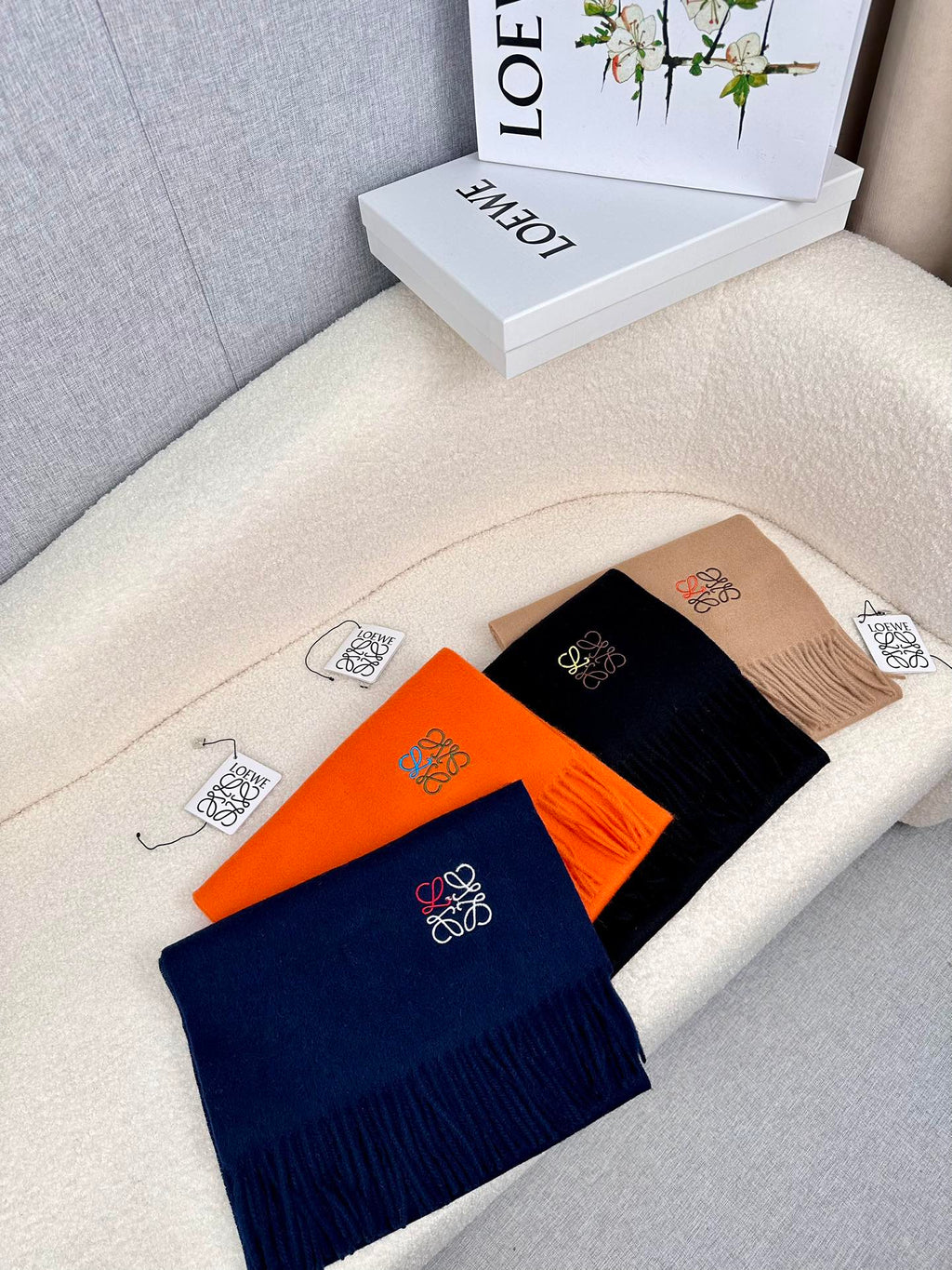 LOEWE SCARF 180 CM IN CAMEL BEIGE CASHMERE 353156