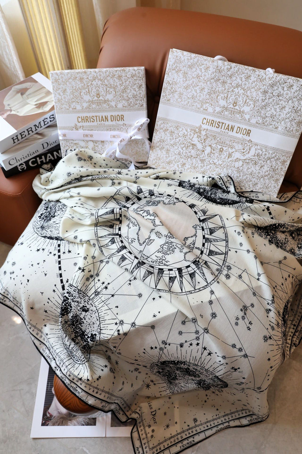 DIOR SQUARE SCARF 140 CM IN WHITE MIX BLACK MONOGRAM SILK 393135