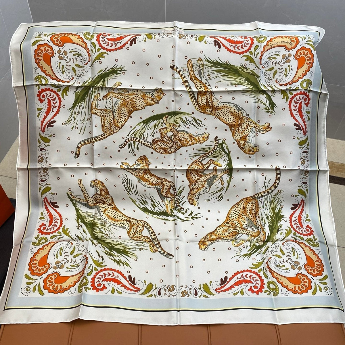 HERMES HERMES 25S SCARF 90 IN SILK 703672
