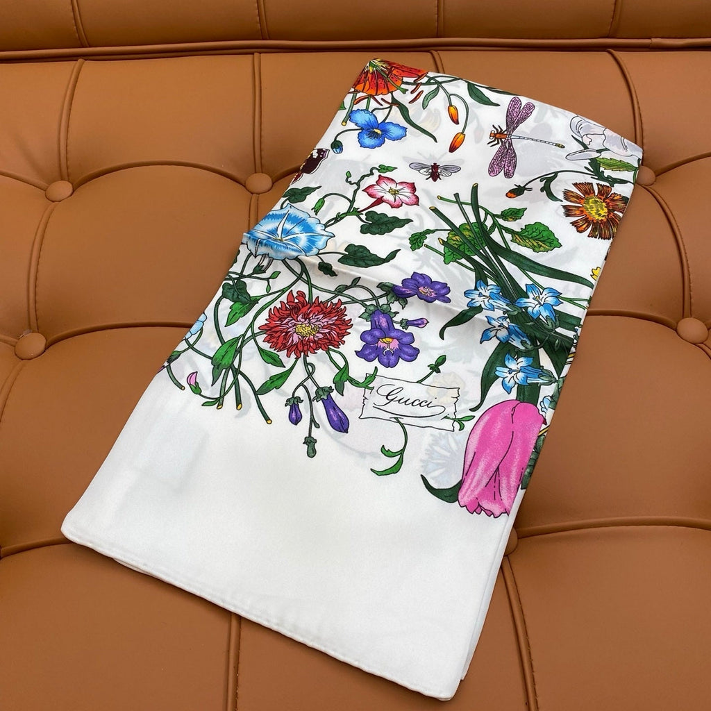 GUCCI 25S SCARF 90 IN SILK 718504