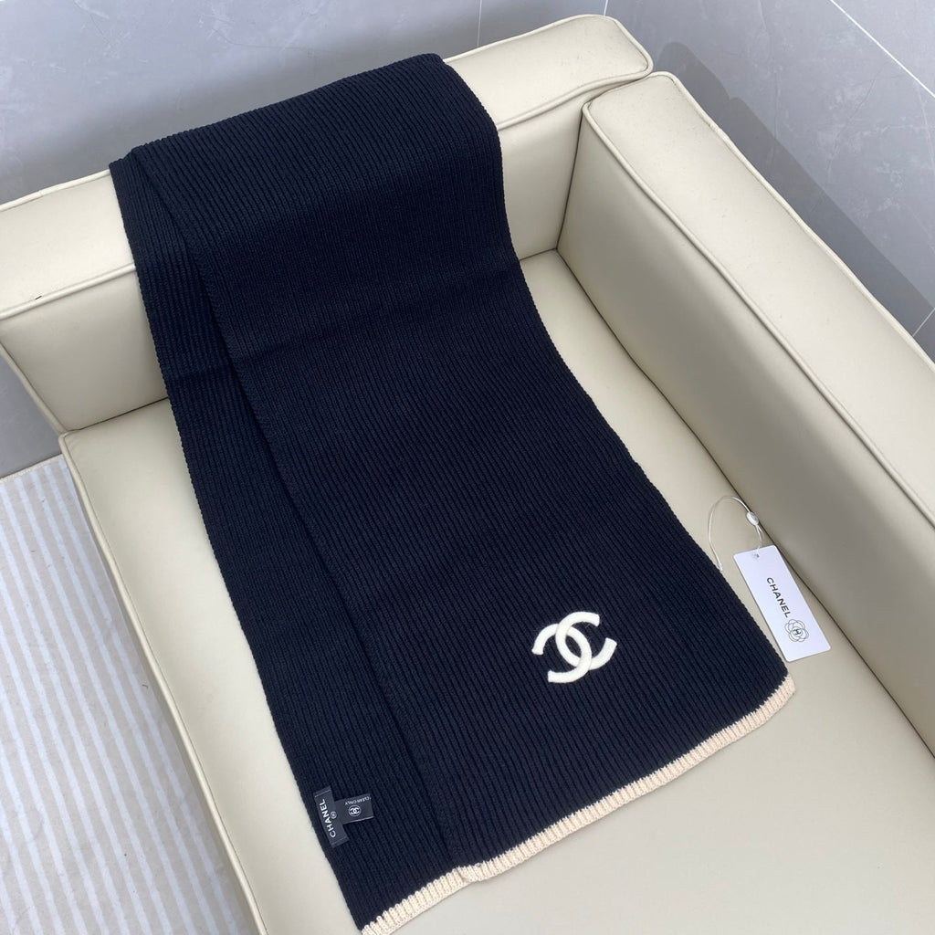 CHANEL 25S SCARF IN CASHMERE 931291