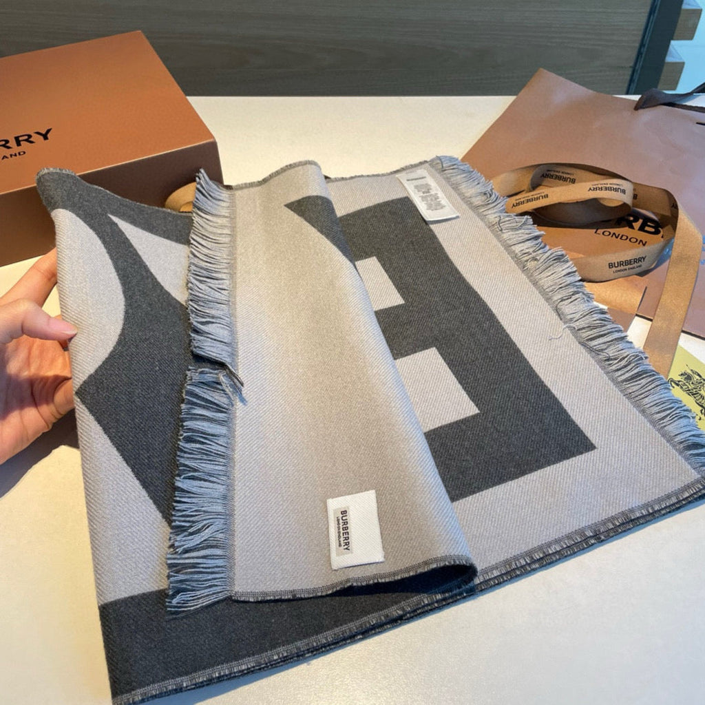 BURBERRY BBR SCARF 180 CM IN CASHMERE 492912