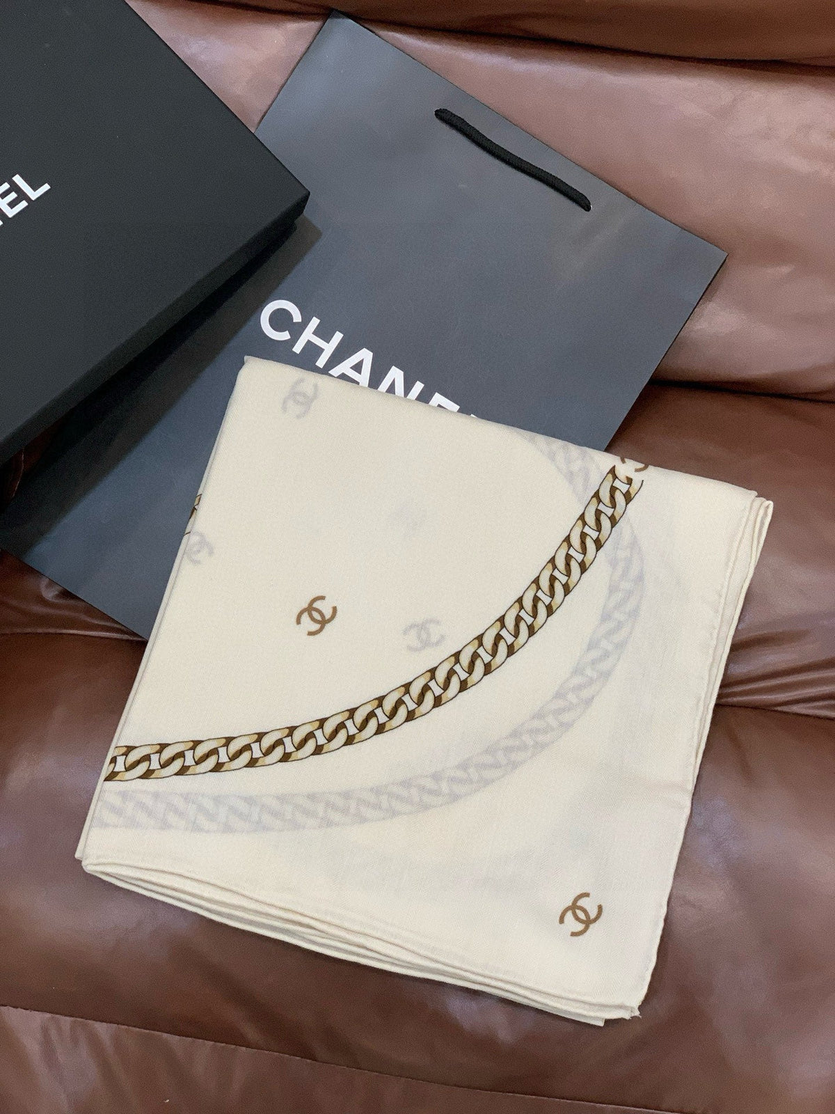 CHANEL 25S SCARF 135 IN SILK AND CASHMERE 932009