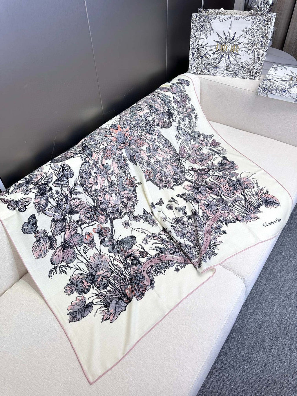 DIOR SQUARE SCARF 140 CM IN COLORFUL CASHMERE AND SILK 403837