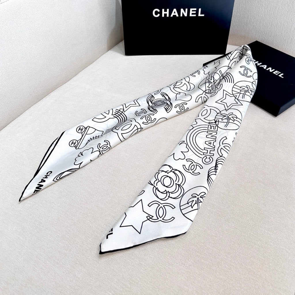 CHANEL 25S SCARF 90 IN TWILL SILK 740294