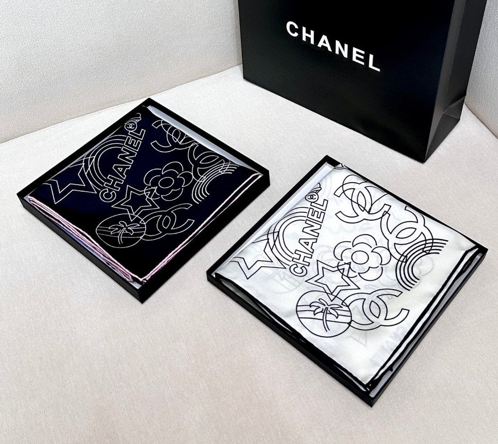 CHANEL 25S SCARF 90 IN TWILL SILK 740295