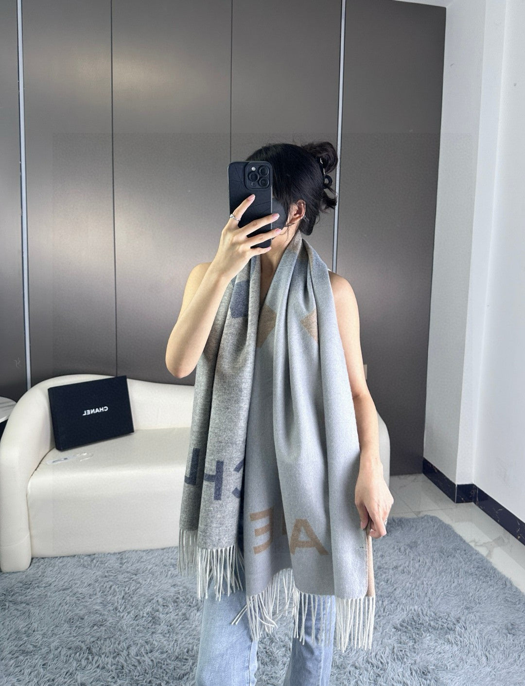 CHANEL 25S SCARF 180 IN CASHMERE 724825