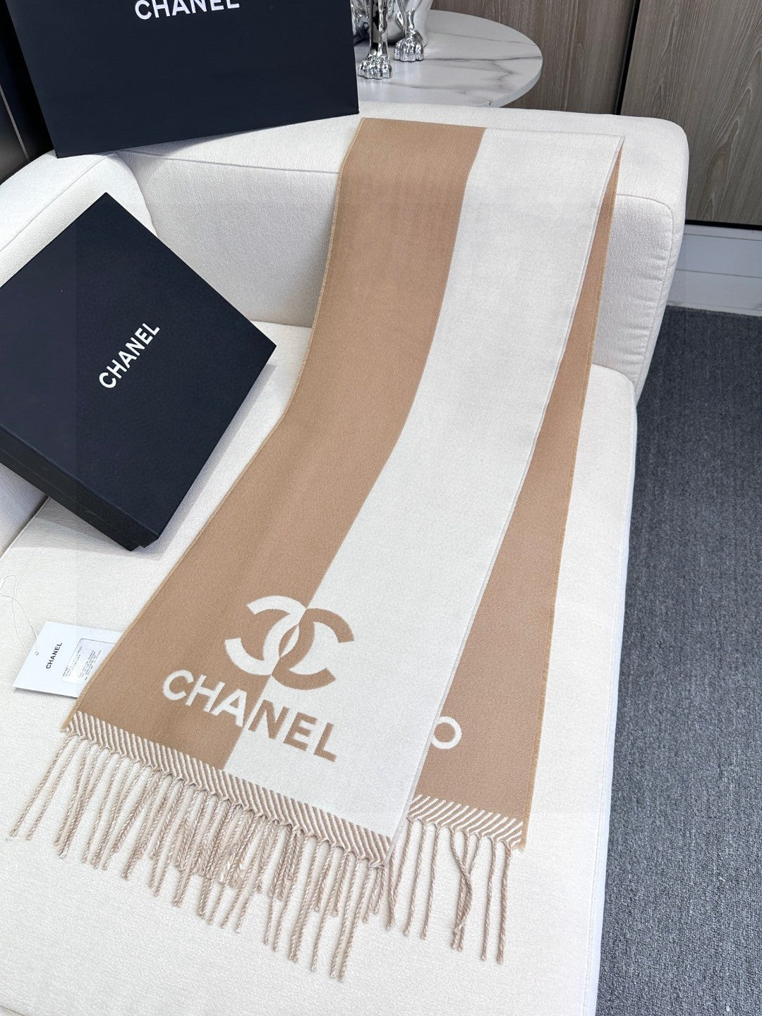 CHANEL 25S SCARF 184 IN MERINO WOOL 727323