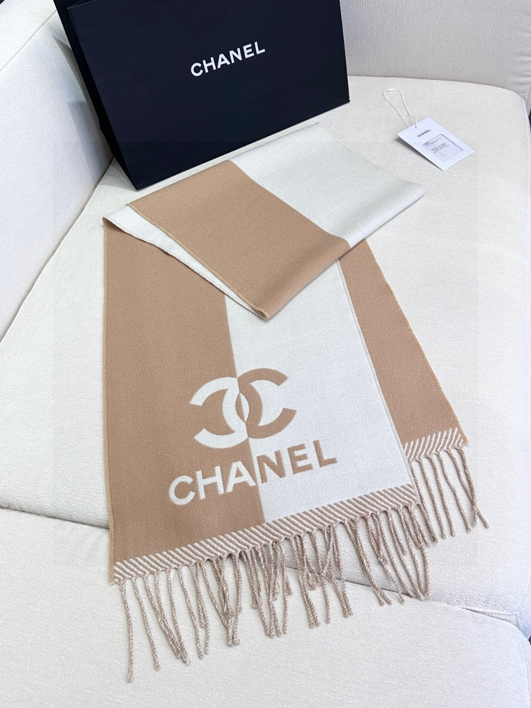 CHANEL 25S SCARF 184 IN MERINO WOOL 727323