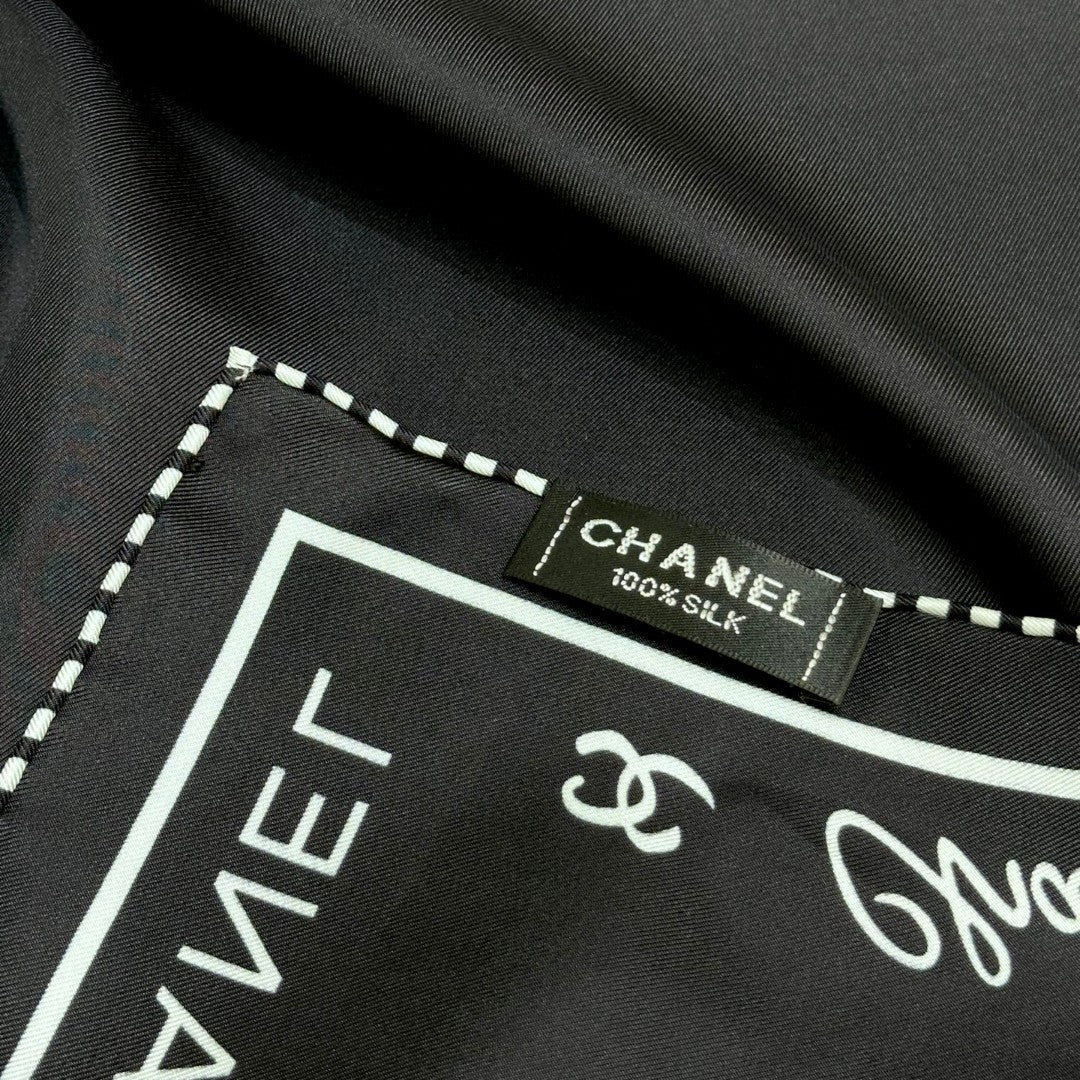CHANEL 25S SCARF 90 IN SILK 732123
