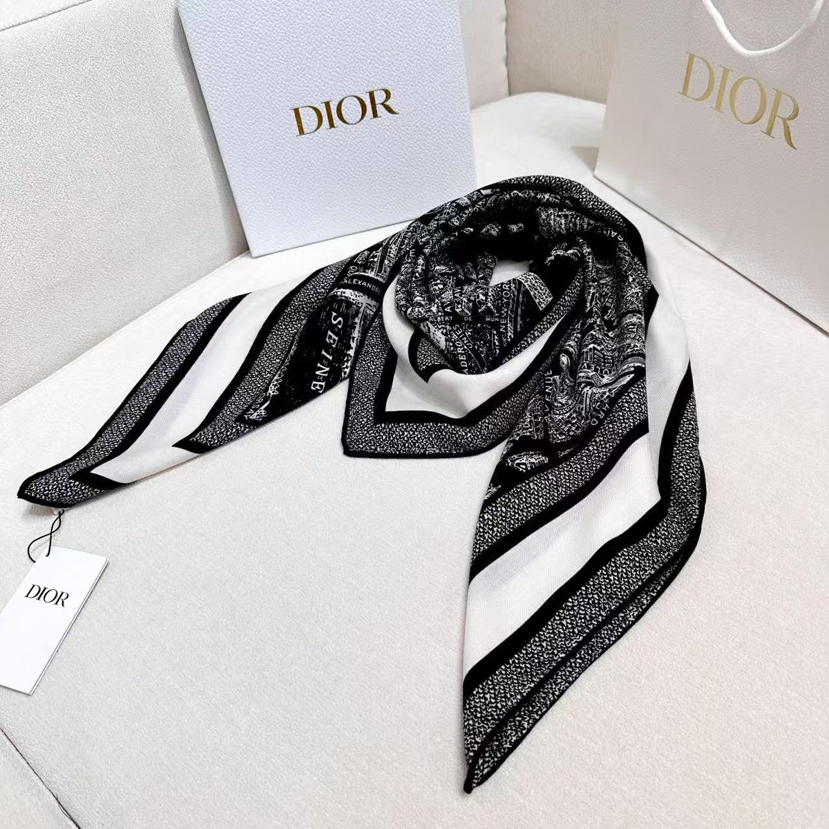 DIOR SCARF 110 CM IN SILK 730651