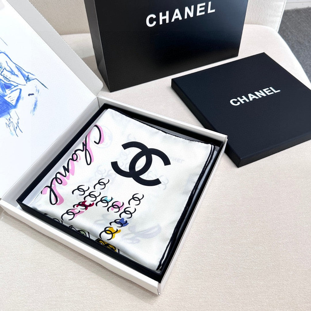 CHANEL 25S SCARF 90 IN SILK 735830