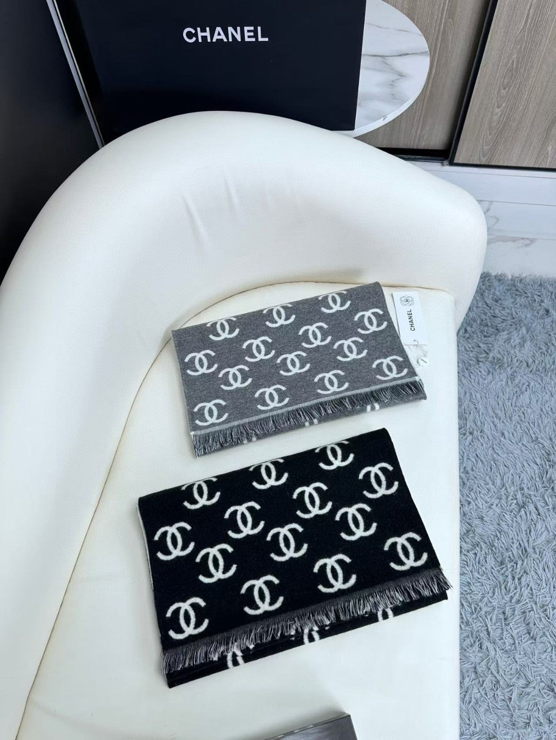 CHANEL 25S SCARF 180 IN CASHMERE WOOL 733941