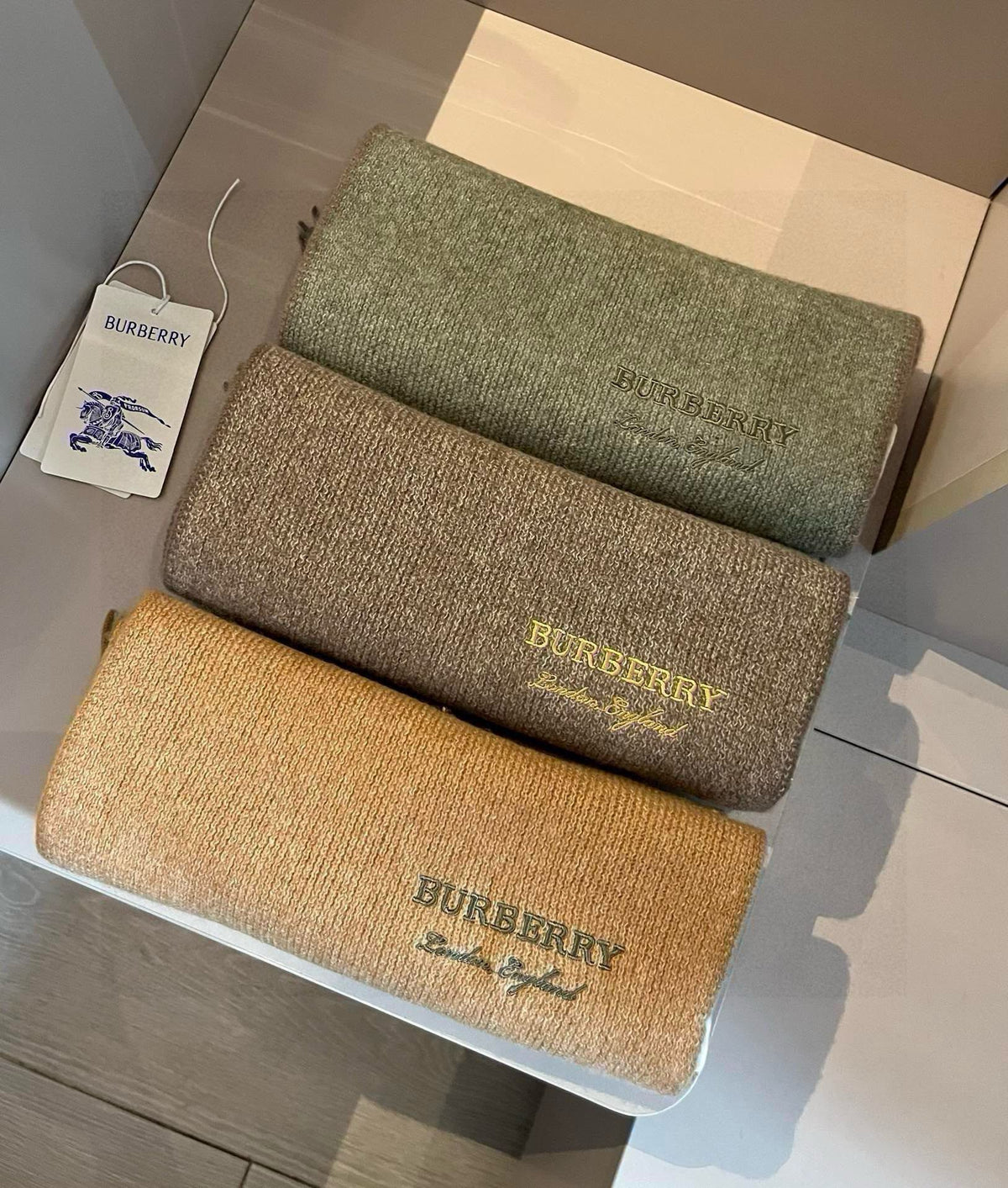 BURBERRY BBR SCARF 180 CM IN CASHMERE 489738